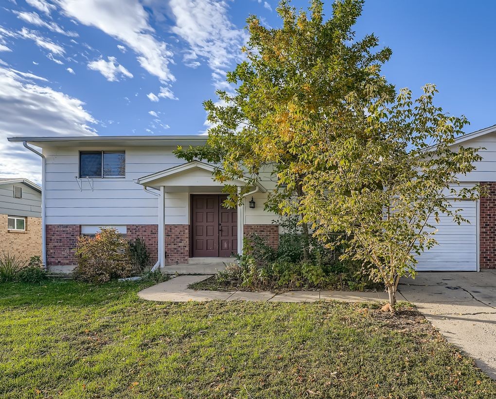 16366 West 13th Place