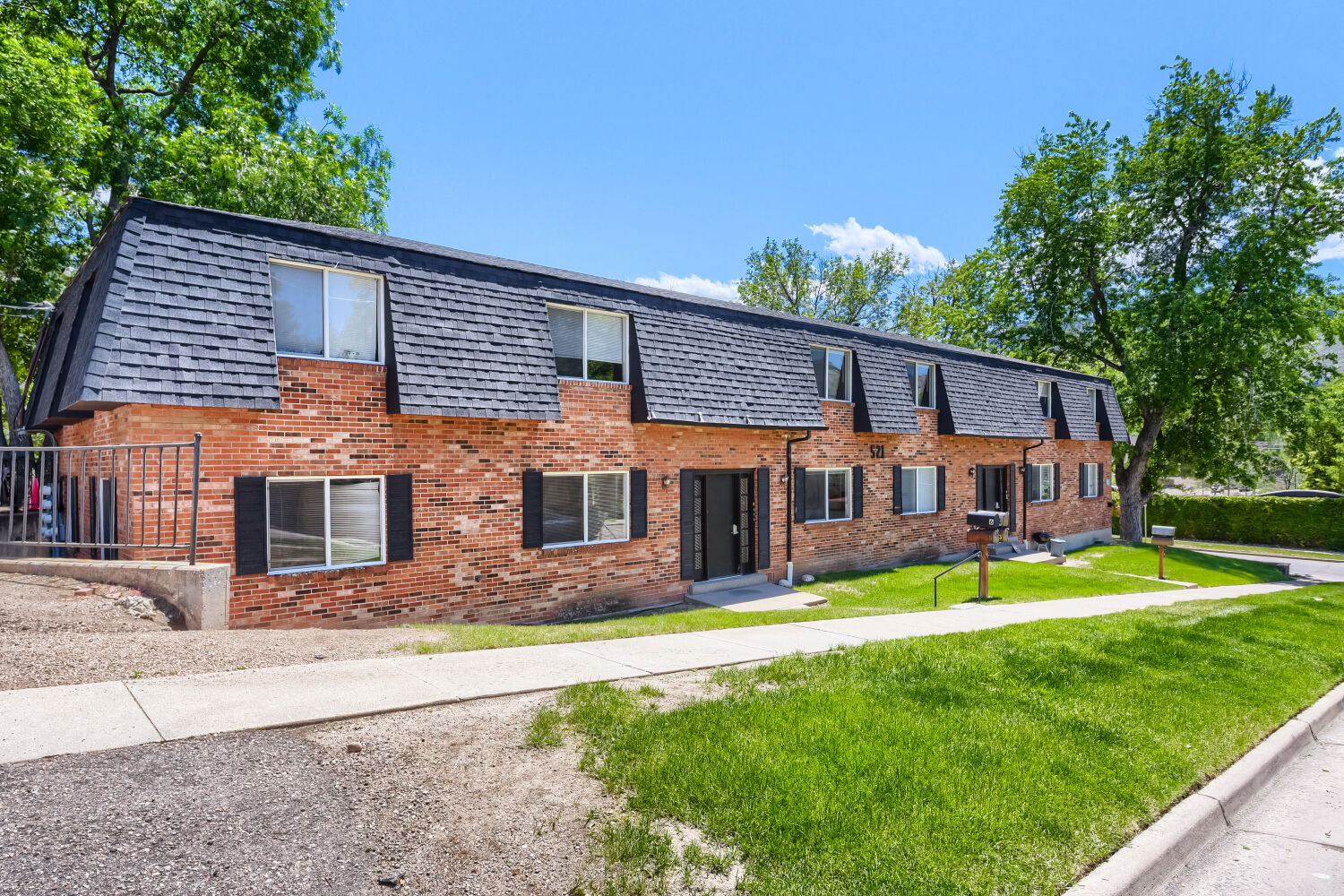Property thumbnail image