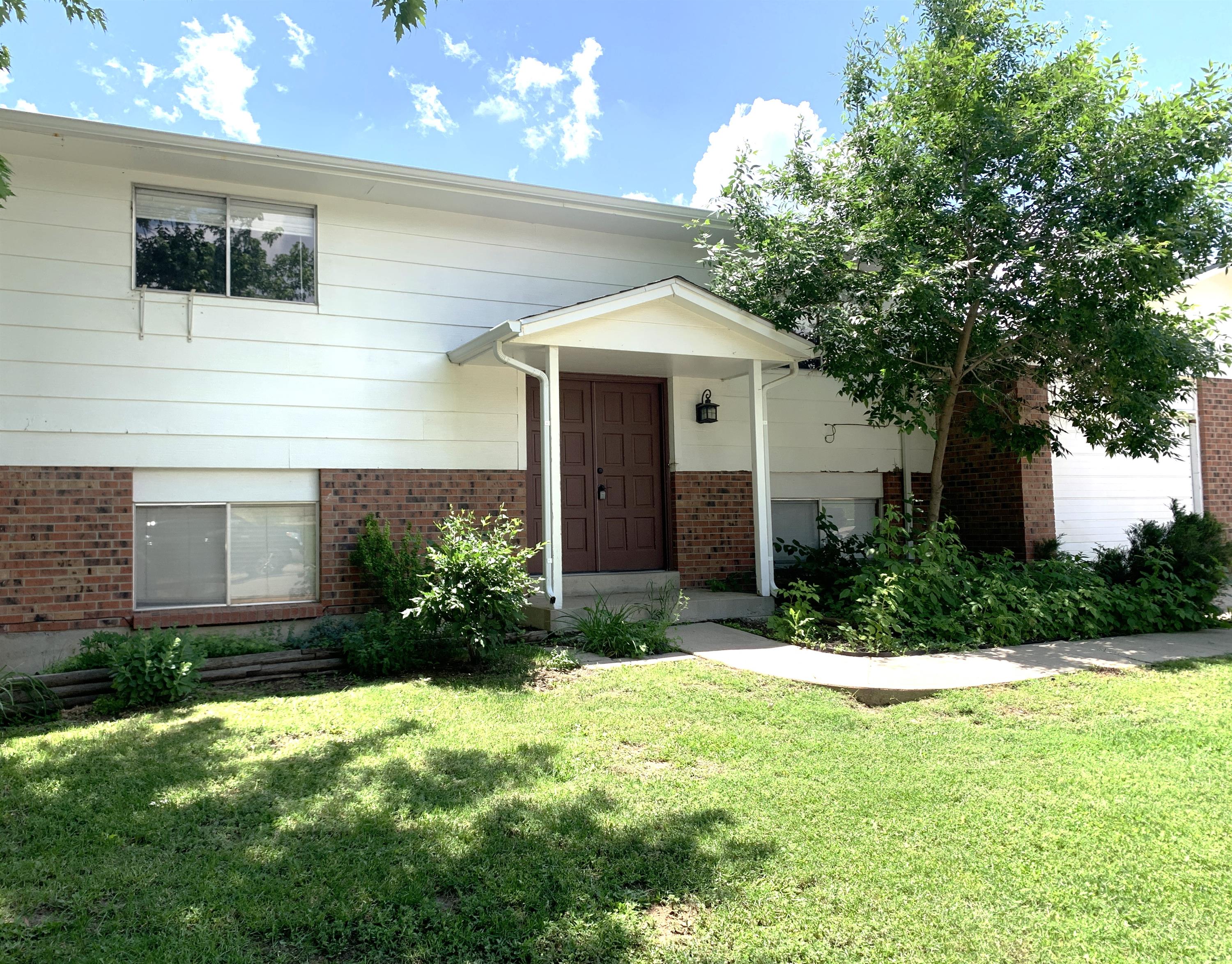 16366 West 13th Place