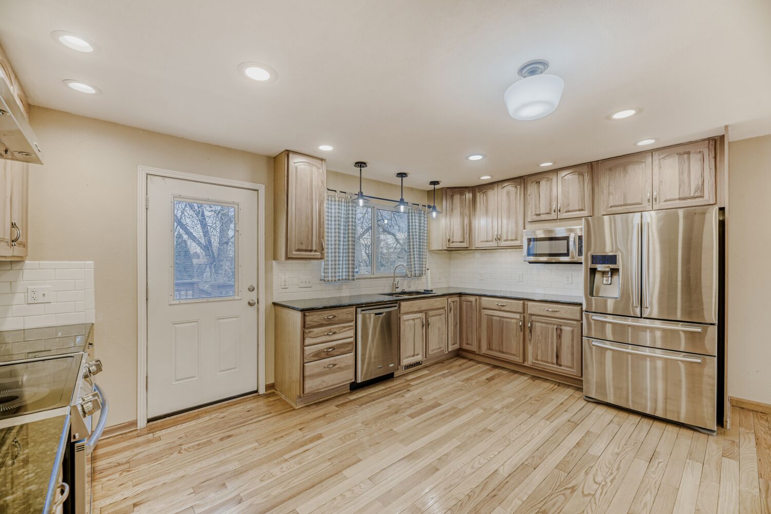 Property thumbnail image