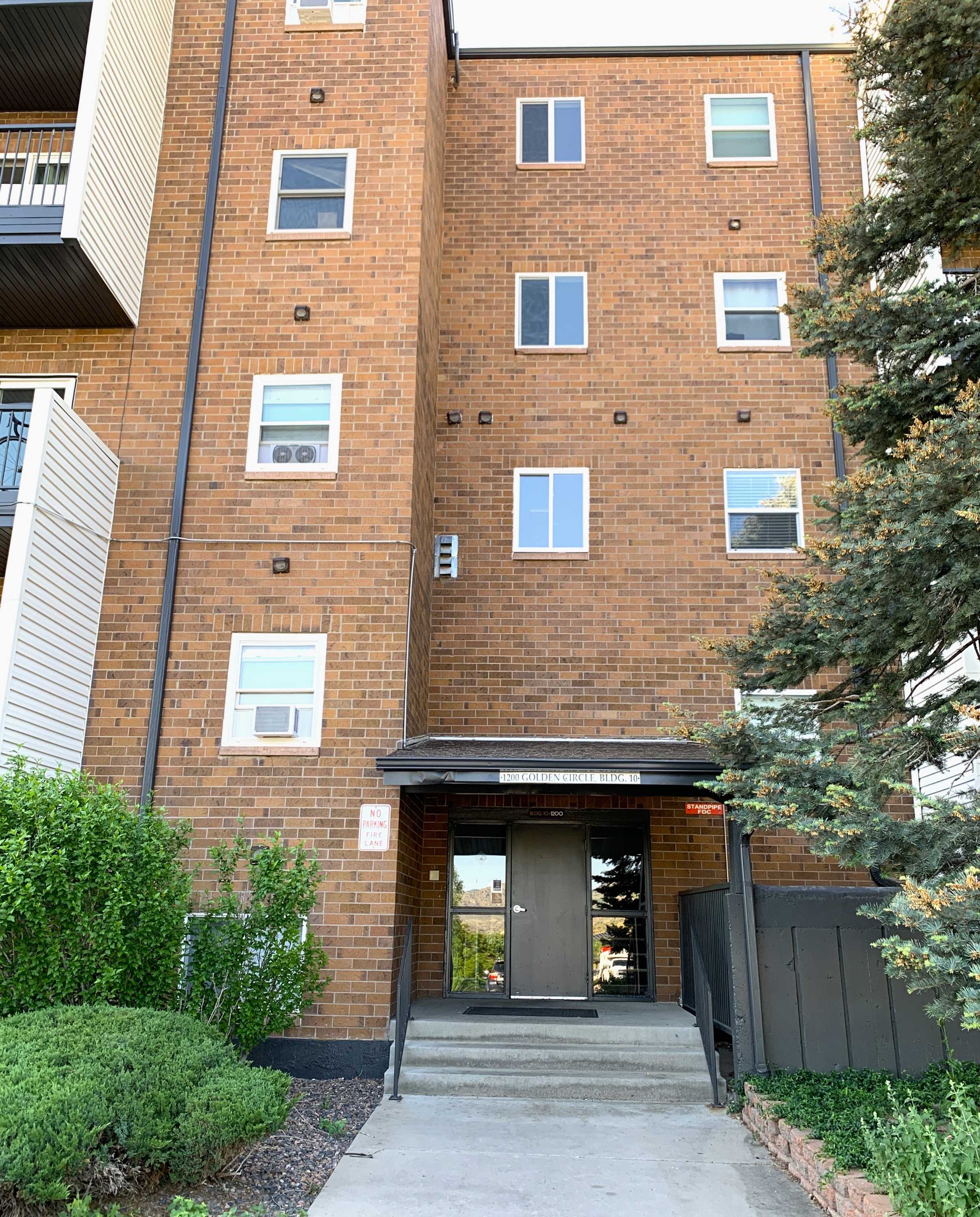 Property main image