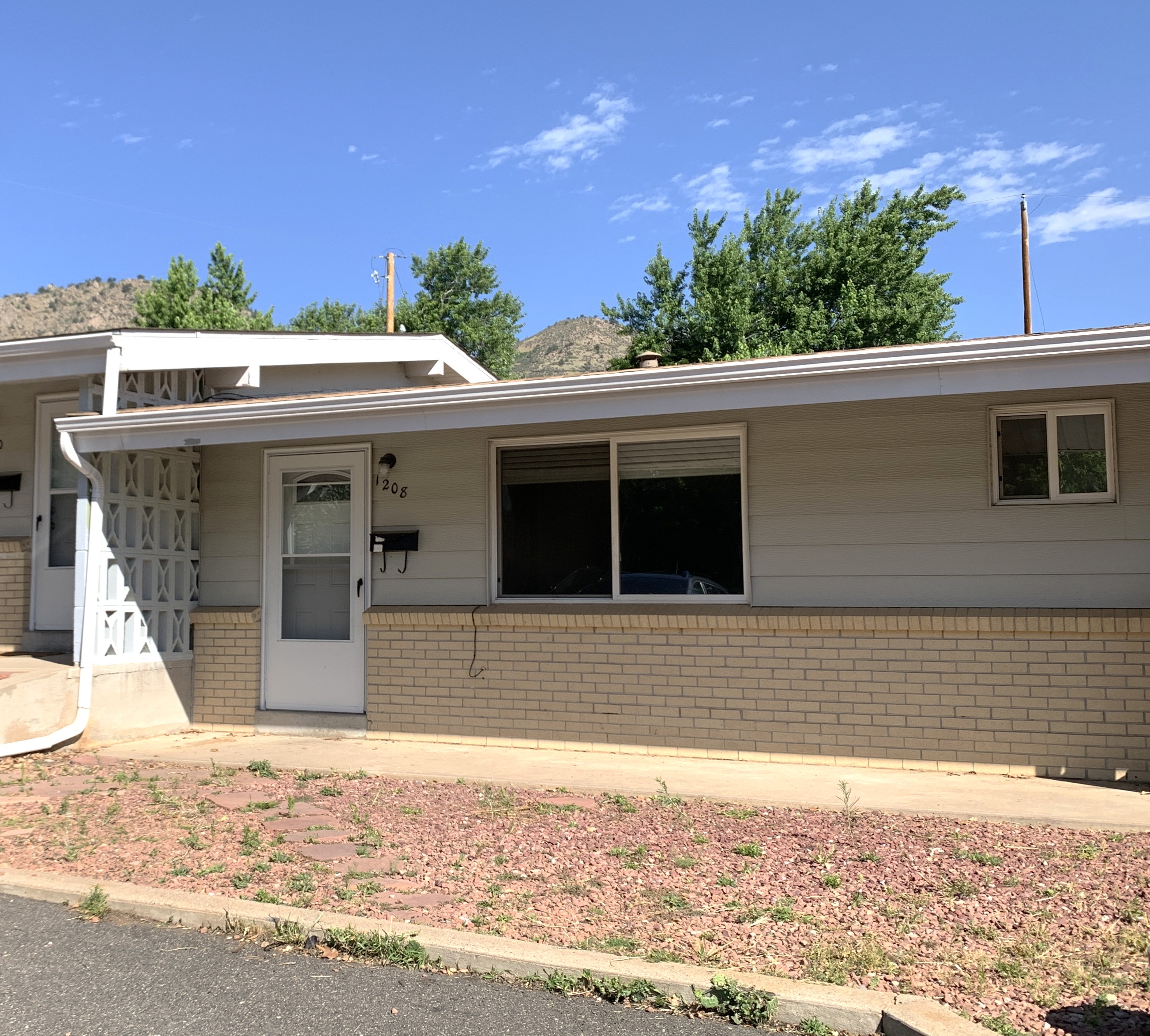 1208 6th Street